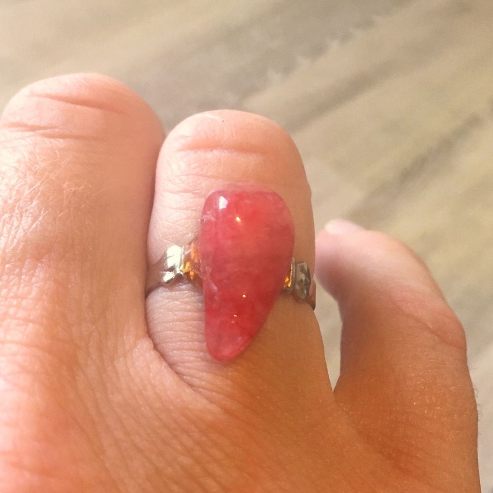 Adjust pink rock ring